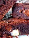 Brownie de tres chocolates