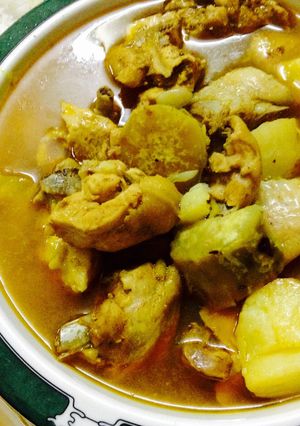 Hình của món Cà ri gà.