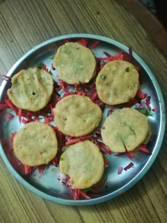 சேலம் தட்டு வடை செட்(salem thattu vadai set recipe in tamil) செய்முறை முக்கிய புகைப்படம்