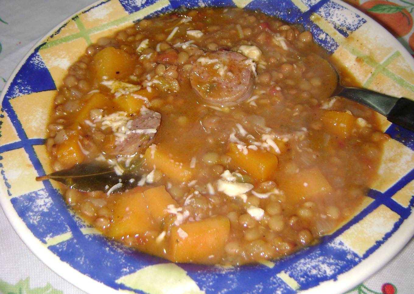 Guiso de lentejas con chorizo colorado