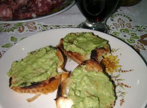 Una foto de Salsa de palta
