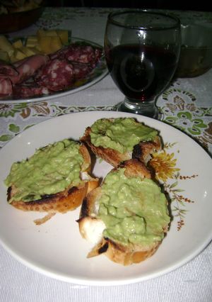 Una foto de Salsa de palta