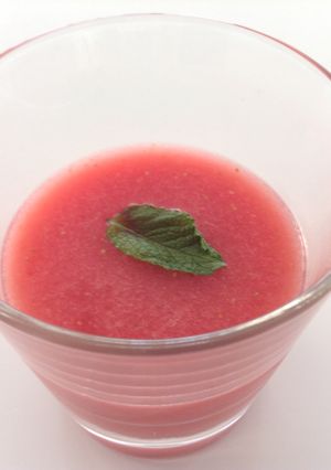 Une photo de Smoothie de pastèque et fraises 