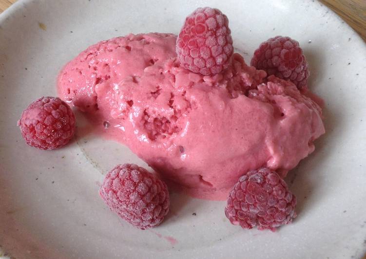 Nos 8 Meilleures Recettes de Glace au yaourt aux framboises