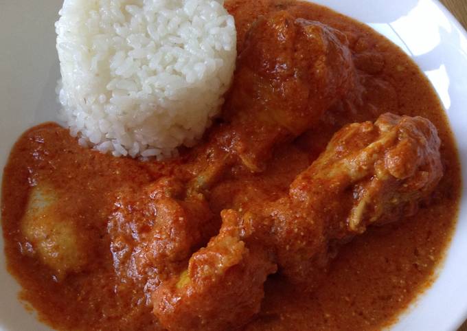 Le moyen le plus simple de Cuire Appétissante Curry de poulet au beurre
et yaourt facile