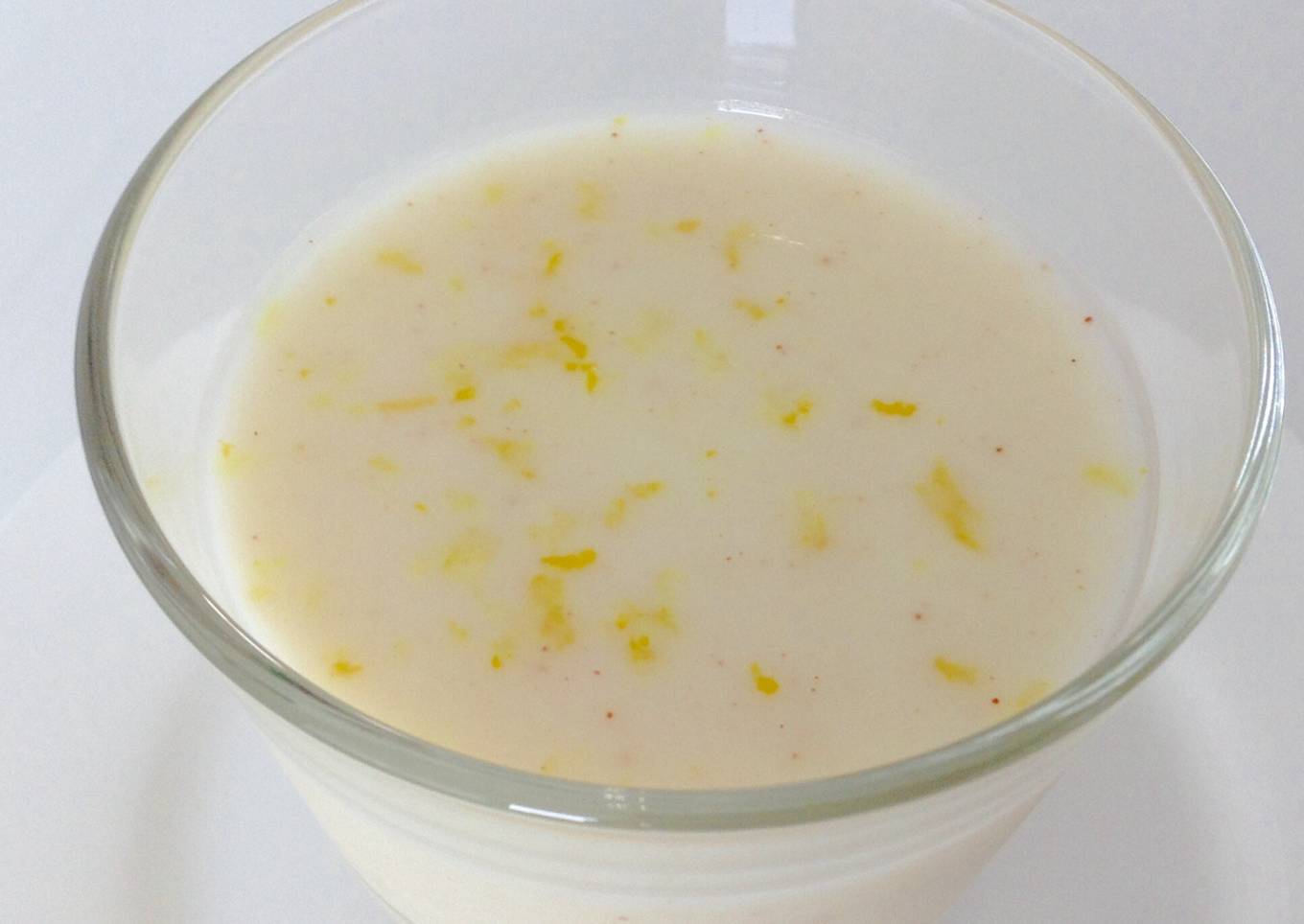 Soupe froide de chou-fleur au citron