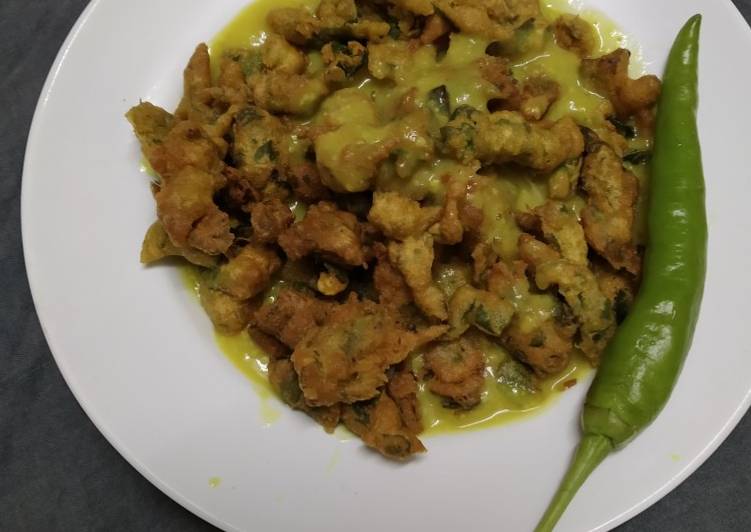 Recipe of Homemade Authentic spinach pakoda kadhi