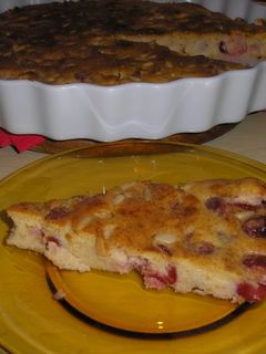 Cseresznyés-mandulás fenyőmagos clafoutis recept fotója