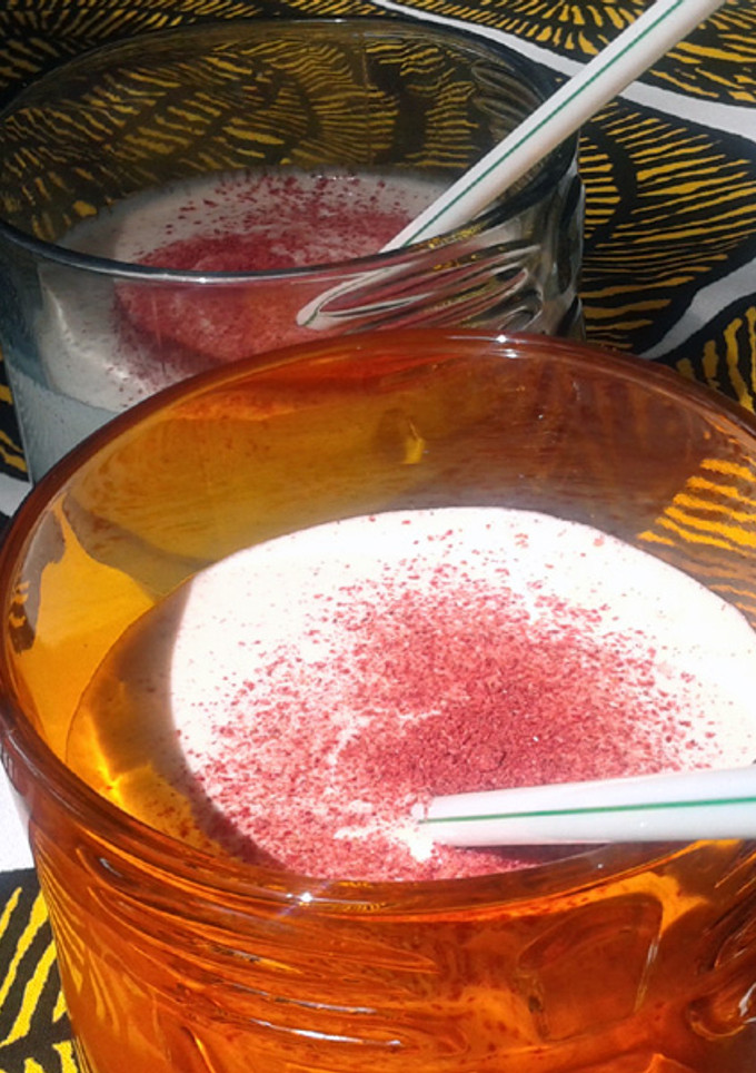 Una foto de Smoothie vegano de arándanos rojos y ortigas 