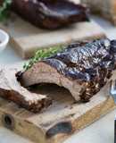 Costillas de cerdo ahumadas con salsa de arándano rojo