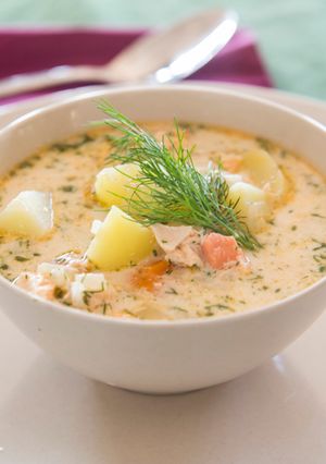 Una foto de Sopa de salmón ahumado