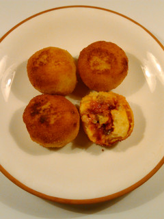 Una foto de Bolas de patatas rellenas