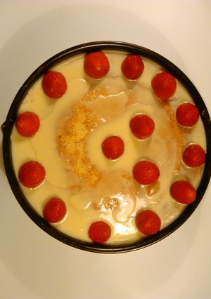 Una foto de Tarta de fresa con leche condensada 