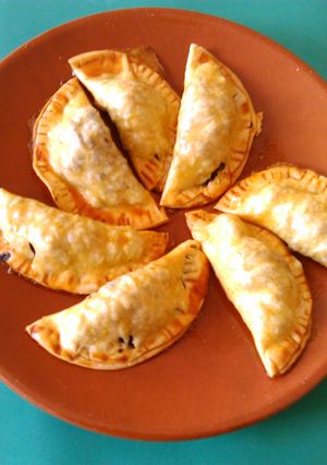 Una foto de Empanadillas de morcilla
