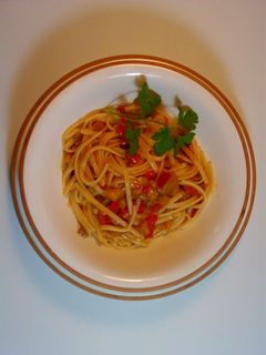 Una foto de Espaguetis con verduras