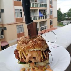 A picture of Luncheon Meat Burger.
