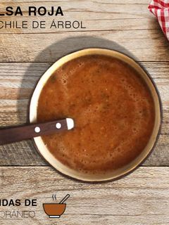 Una foto de Salsa roja de jitomate con chile de árbol