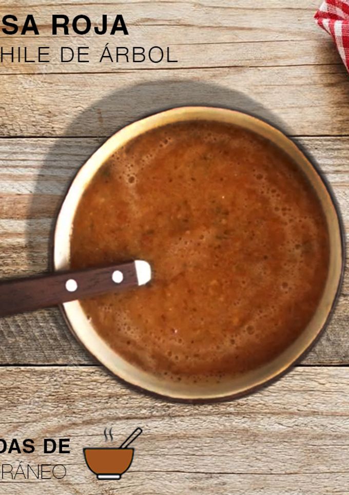 Una foto de Salsa roja de jitomate con chile de árbol