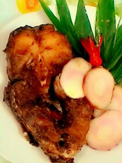 Hình của món Cá trắm kho tương bần.