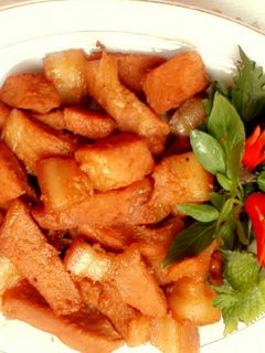 Hình của món Thịt kho tàu.