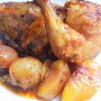 Pollo al romesco con nectarinas y cebollas