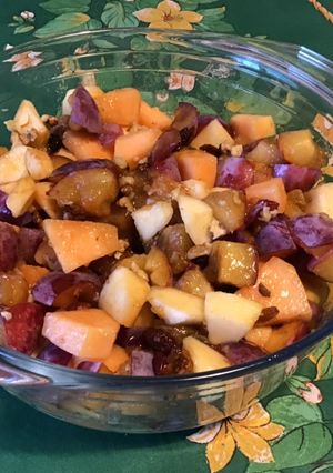 Une photo de Salade de fruits du jardin au melon et raisins