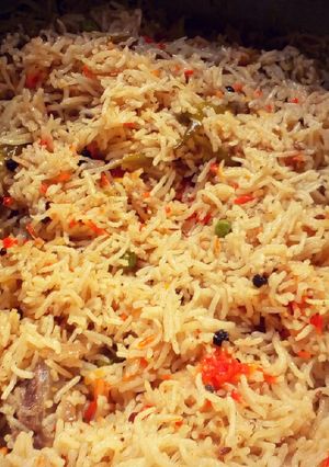 A picture of Chicken biryani cooked in milk.