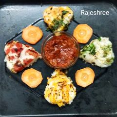 A picture of Oats and Sooji Cutlet Shape Uttapam.