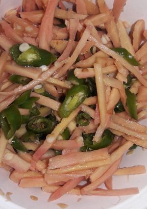 अदरक का सलाद (Adrak ka salad recipe in hindi) रेसिपी मुख्य फोटो