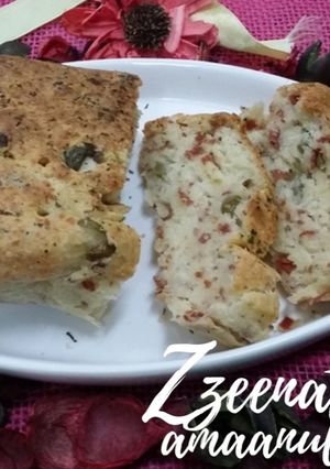 A picture of Cheesy Pepperoni Bread.