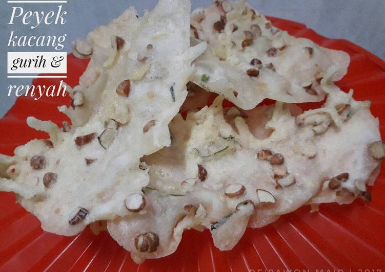 Peyek kacang gurih & renyah