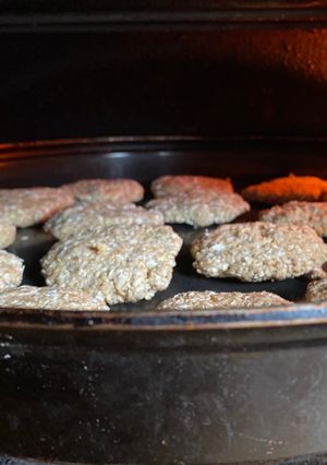 A picture of Oatmeal cookies.