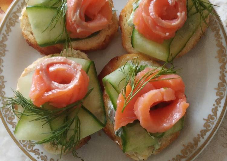 Бутерброд с форелью