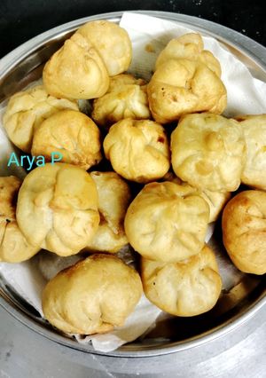 A picture of Modak.