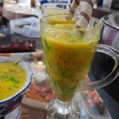 A picture of Mango shango.