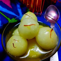 A picture of Sabudana Rasgulla.