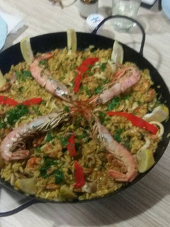 Una foto de Paella valenciana