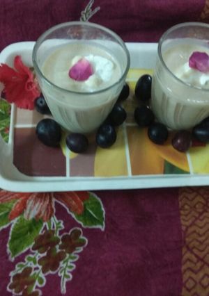 A picture of Khajur shake with ice cream.