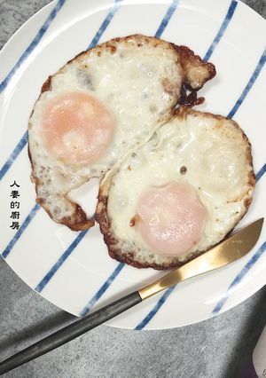 【御釀燒烤滋味】古早味豬油醬油煎蛋 的食譜成品照片