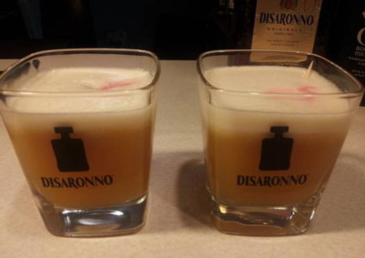 Simple Way to Prepare Homemade Amaretto Sour