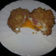 Huevos rebozados con jamón