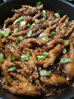 A picture of Chicken Paws.