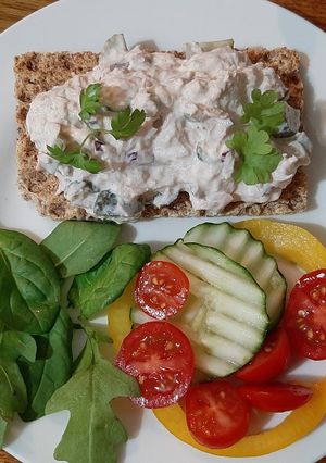 Tonhal saláta recept fotója