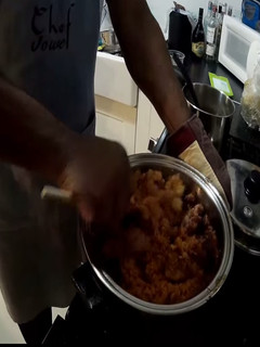 Una foto de Arroz guisado con pollo (Puerto Rico)