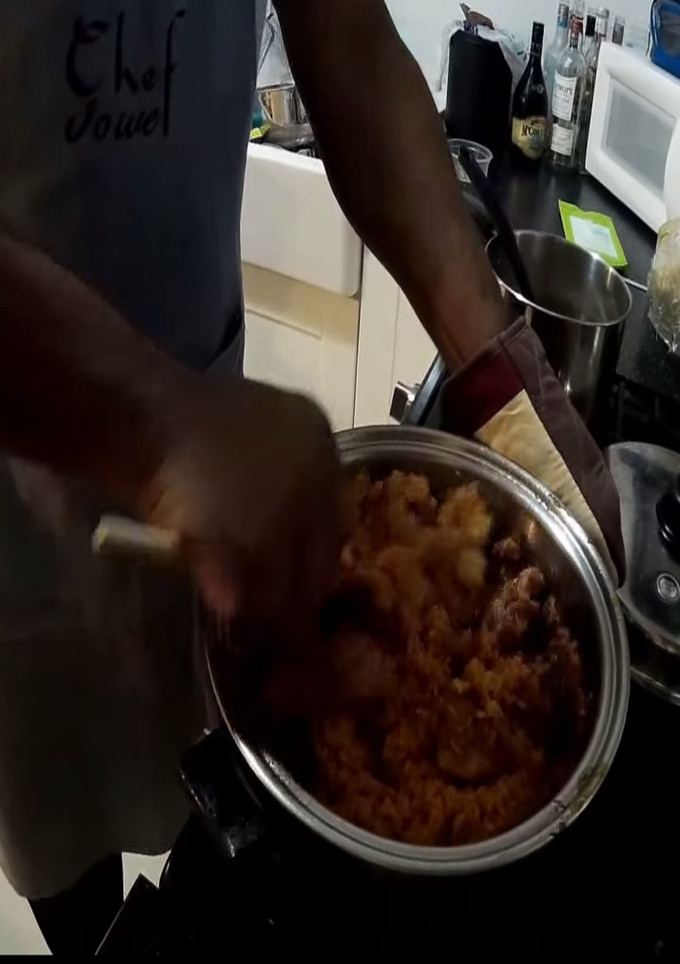 Una foto de Arroz guisado con pollo (Puerto Rico)