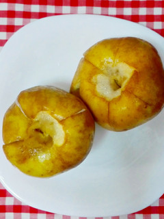 Una foto de Manzana asada (microondas)