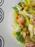 Ensalada César sin gluten con pavo a la plancha 