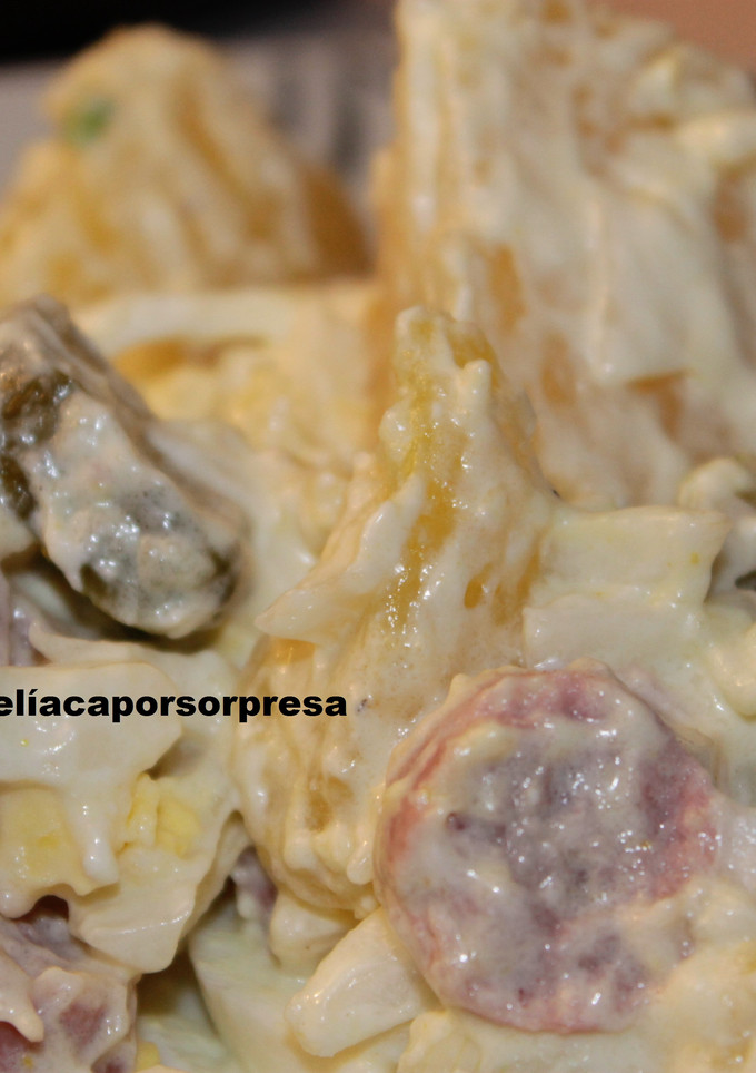 Una foto de Ensalada alemana (Kartoffelsalat)