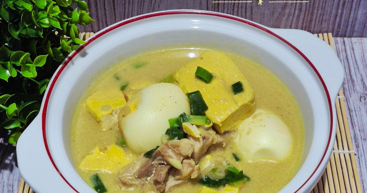 Opor Ayam Tahu Telur Bumbu Kari