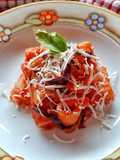 Mezzemaniche alla norma